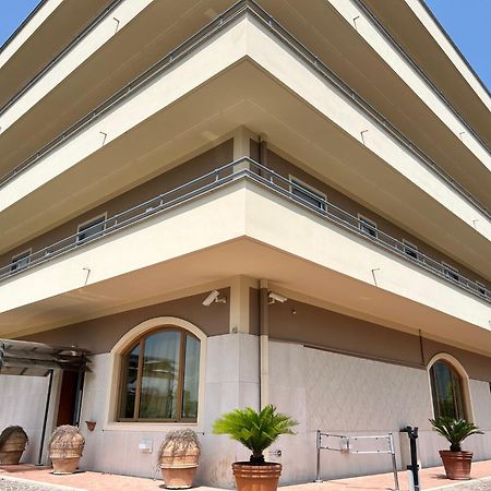 Hotel Maddaloni Tufino Buitenkant foto